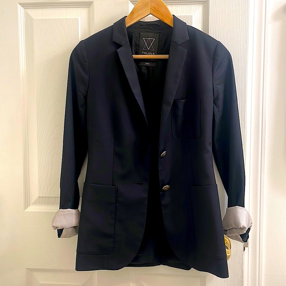 Aritzia Talula fitted blazer. Black, Size 2 - Picture 1 of 7